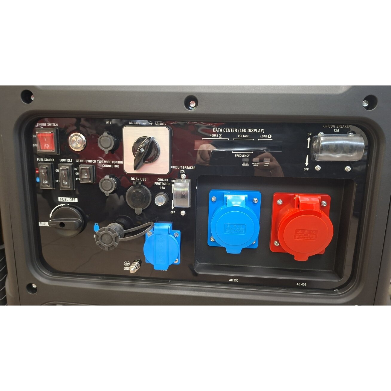 Kompak KGG90Ei-DF dvikuris trifazis inverterinis generatorius su ATS – 8,9 kW, 400/230V, benzinas / dujos 1